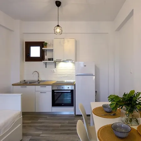 Ellie'S Studios-Apartments Nikiti  Exterior photo